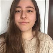 Estudiante de grado en historia del arte ofrece clases de lenguas y humanidades